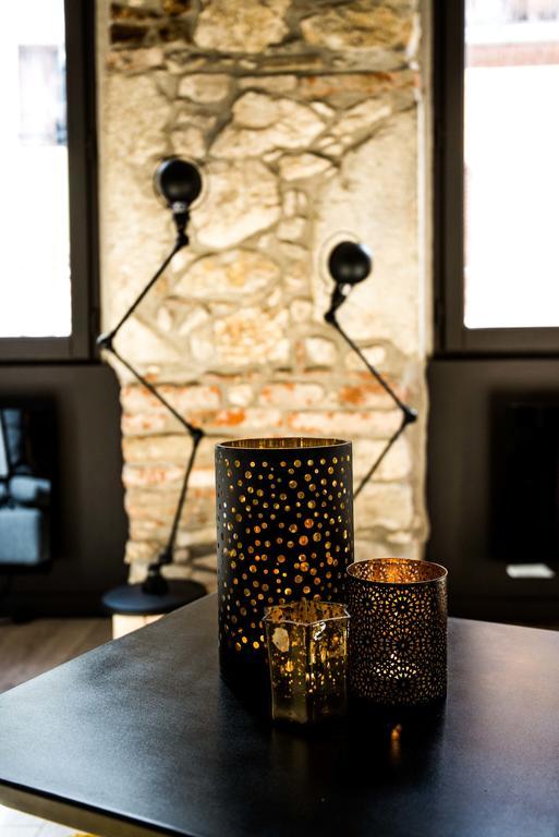 "Un Lieu Unique" Le Gold Et Le Cocon Apartment Annecy Ngoại thất bức ảnh