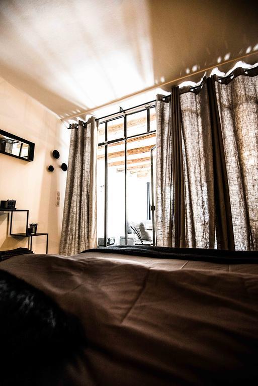 "Un Lieu Unique" Le Gold Et Le Cocon Apartment Annecy Ngoại thất bức ảnh