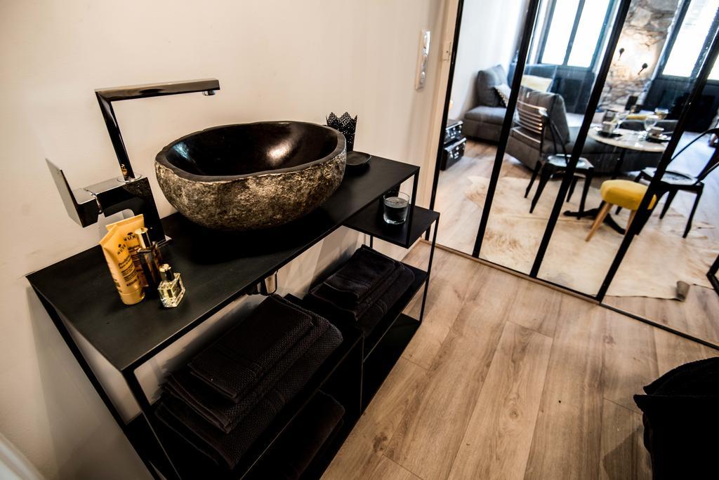 "Un Lieu Unique" Le Gold Et Le Cocon Apartment Annecy Ngoại thất bức ảnh
