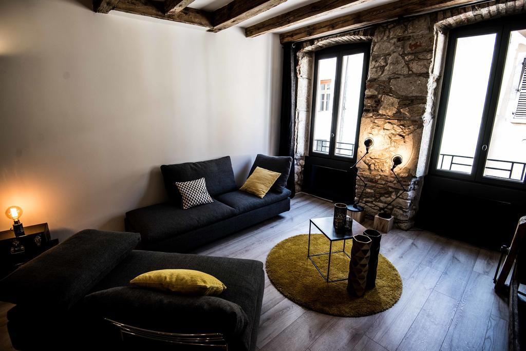 "Un Lieu Unique" Le Gold Et Le Cocon Apartment Annecy Ngoại thất bức ảnh